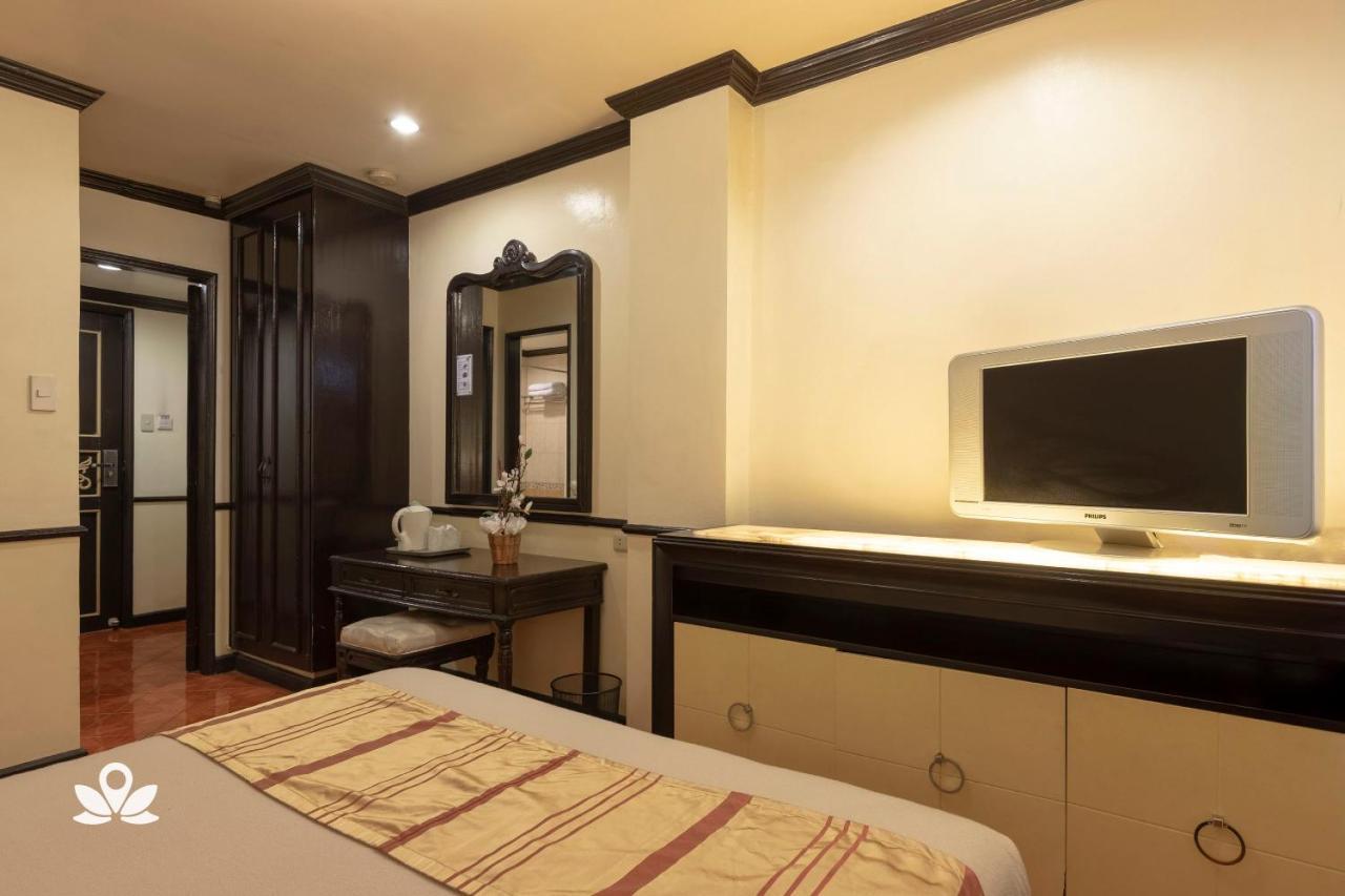 Zen Rooms Camelot Hotel Qc Кесон Сити Екстериор снимка