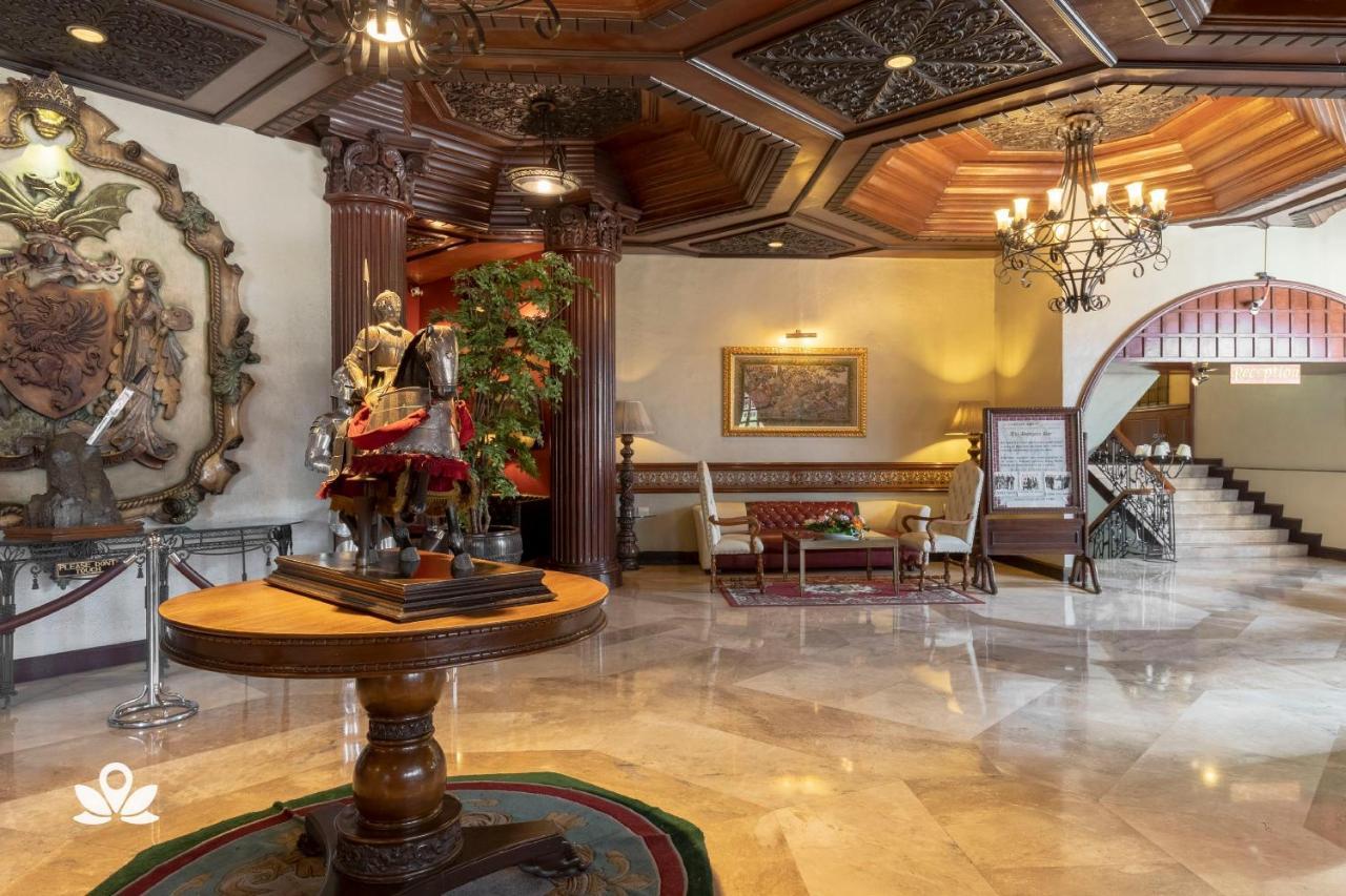 Zen Rooms Camelot Hotel Qc Кесон Сити Екстериор снимка